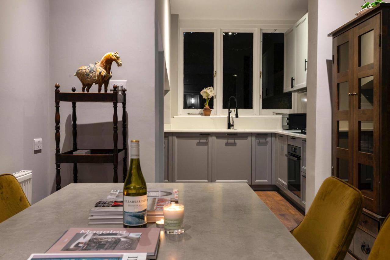 Shared Guest House 5 Mins Walk From Vauxhall And Nine Elms Station With Off-Site Parking Near Us Embassy Londres Exterior foto